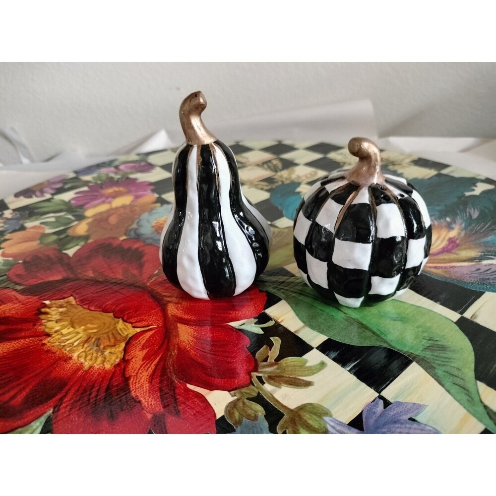 Black And White Checked And Striped Pumpkin 3 1/2" Pear 4" Salt & Pepper Shakers
